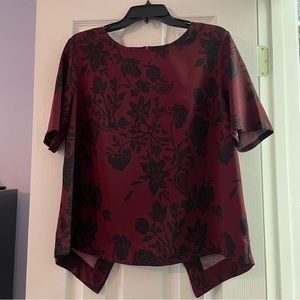 Maroon and Black Short-sleeve Blouse